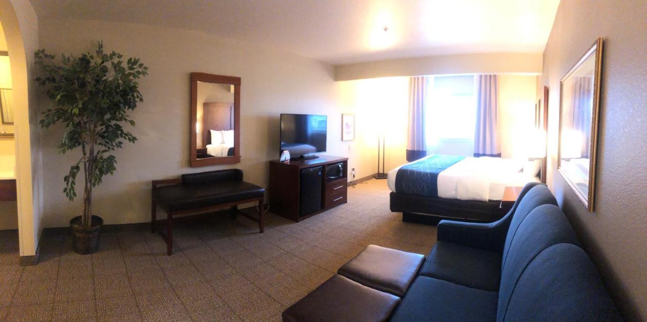 Comfort Inn & Suites Ukiah Mendocino County Экстерьер фото