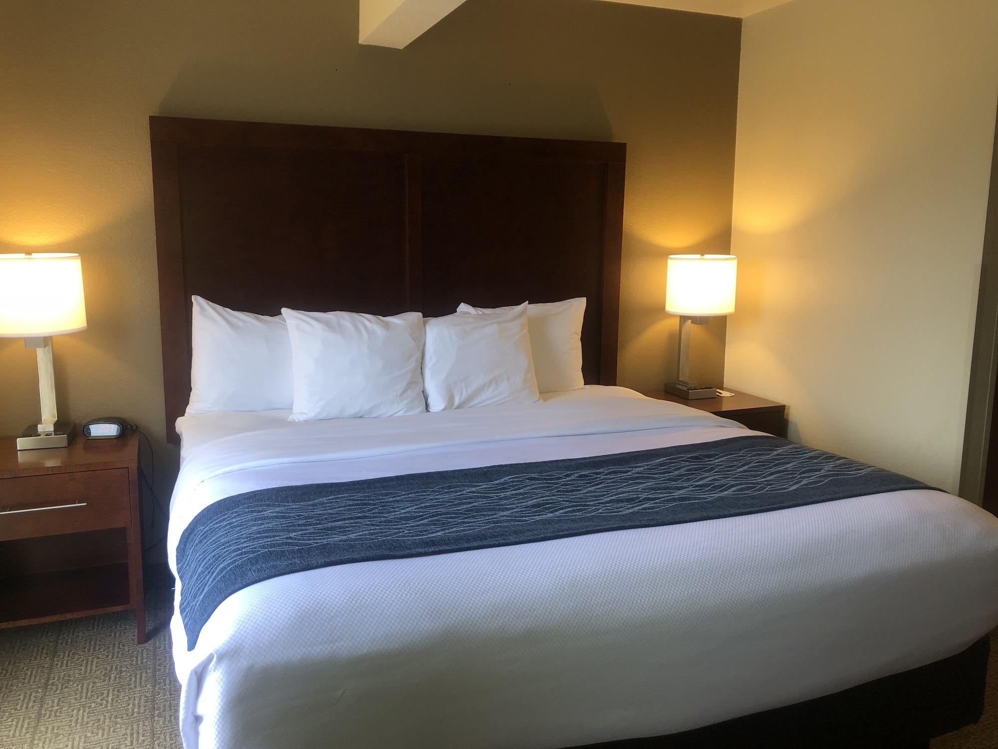 Comfort Inn & Suites Ukiah Mendocino County Экстерьер фото