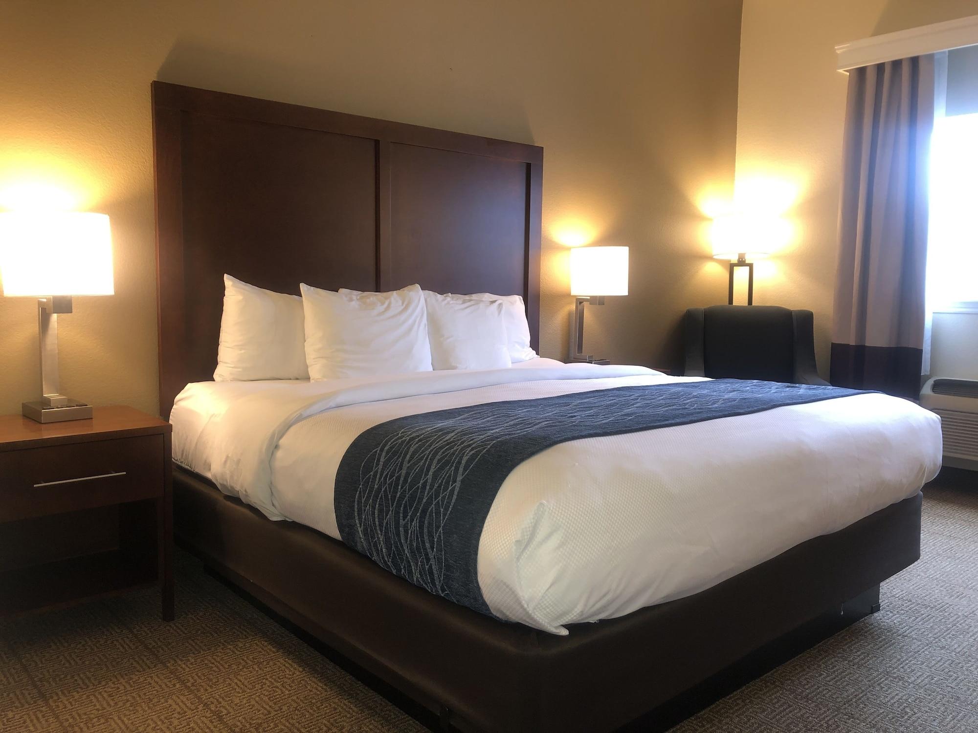 Comfort Inn & Suites Ukiah Mendocino County Экстерьер фото