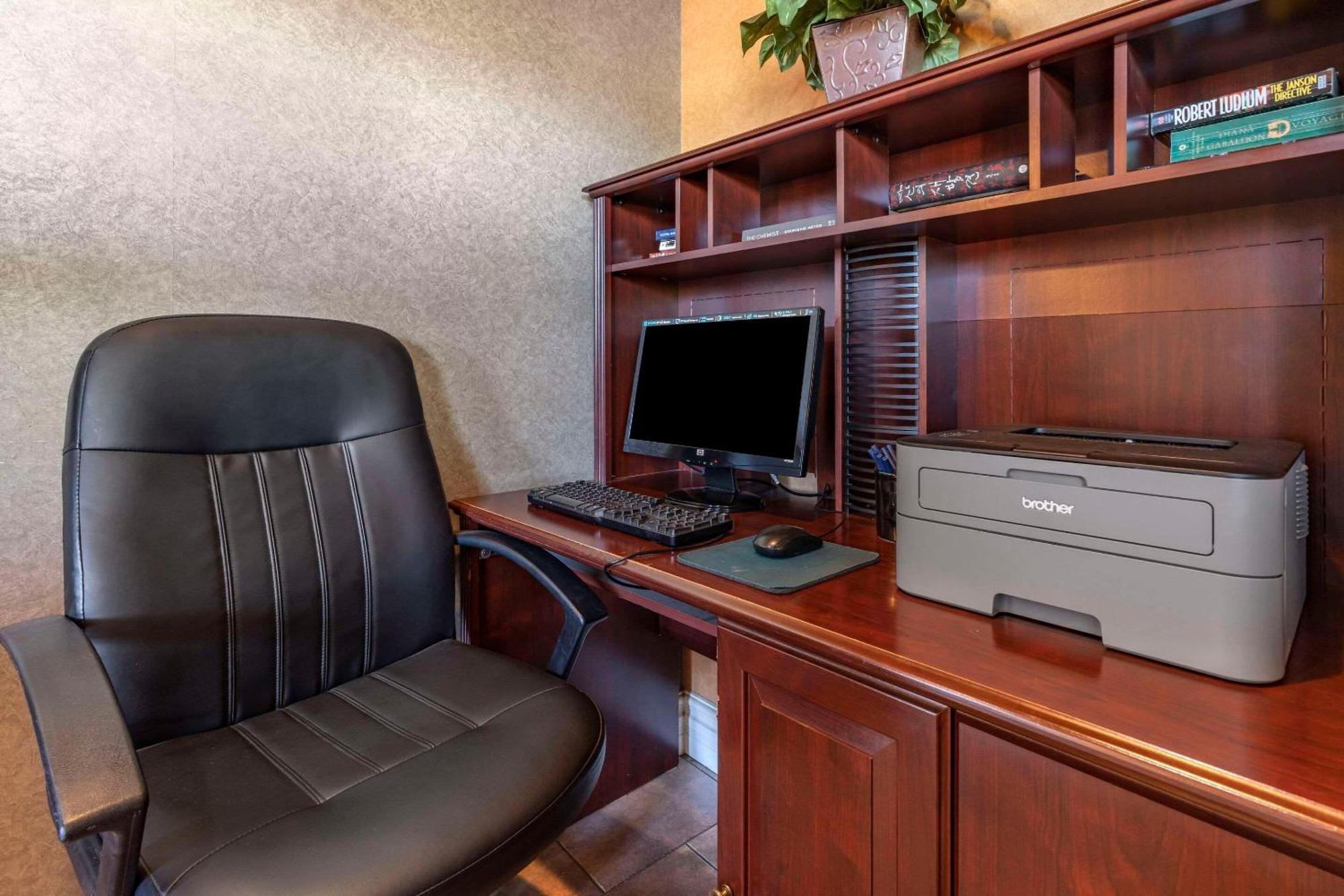 Comfort Inn & Suites Ukiah Mendocino County Экстерьер фото