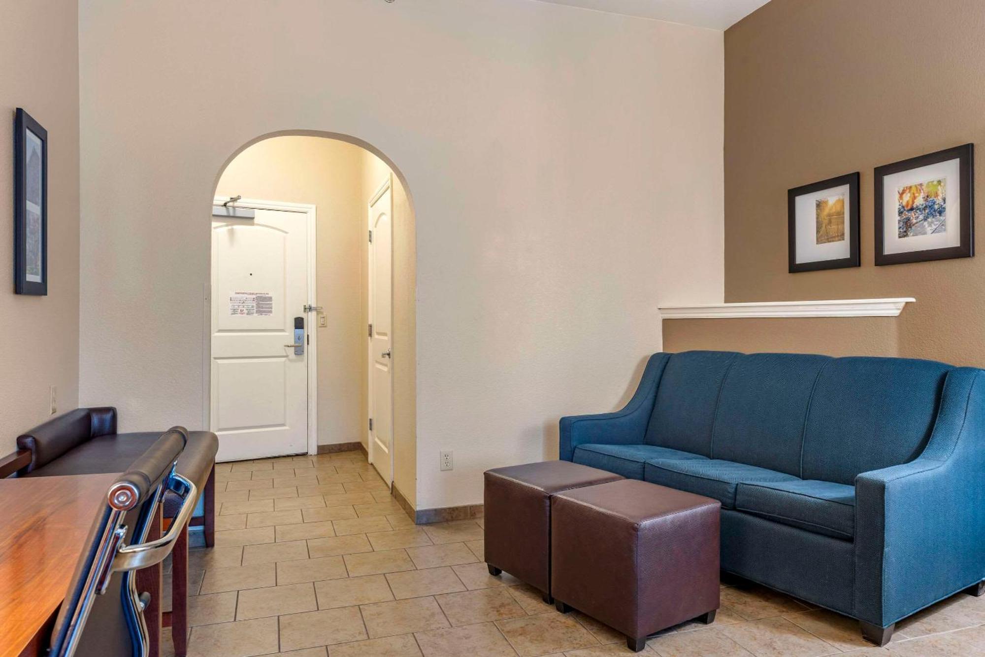 Comfort Inn & Suites Ukiah Mendocino County Экстерьер фото